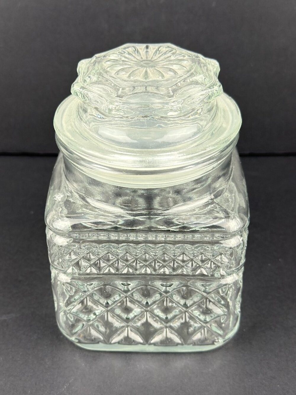 Vintage Anchor Hocking Wexford Glass Canister Square Jar Lid Small Candy Jar‎